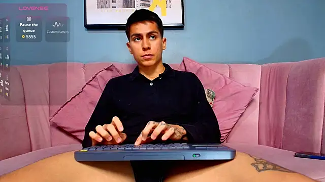 Aron pulse online show from April 14, 2:05 pm