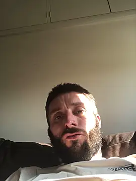 pezzerb7 online show from June 30, 5:14 pm