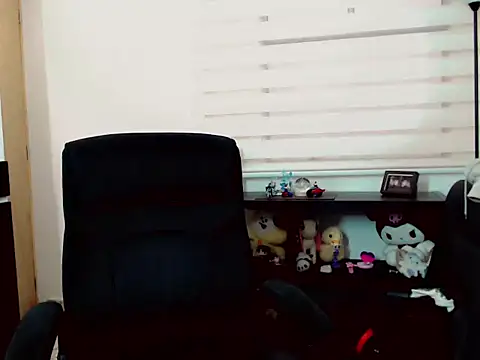 duvisex19 online show from April 9, 9:43 pm