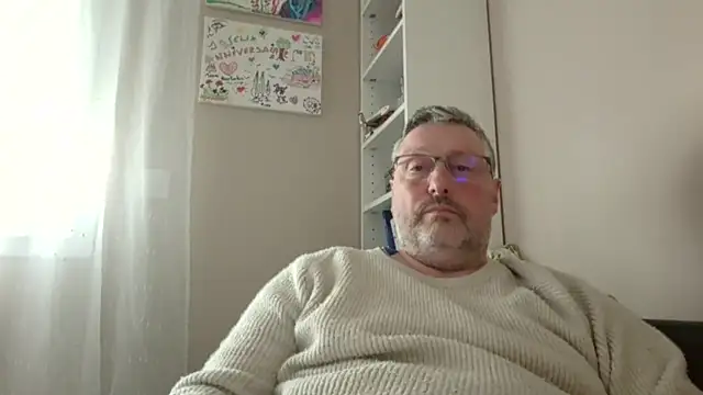 doudou310 online show from March 29, 3:12 pm