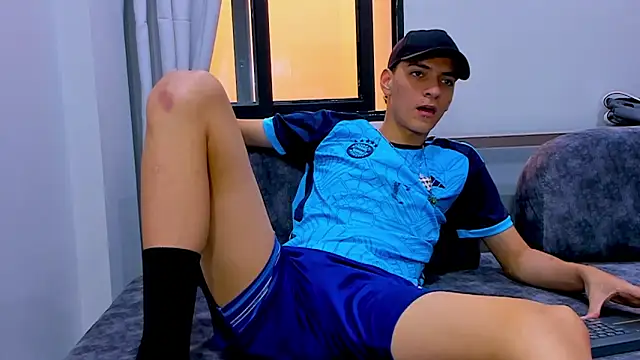 tiian  online show from February 9, 7:18 pm