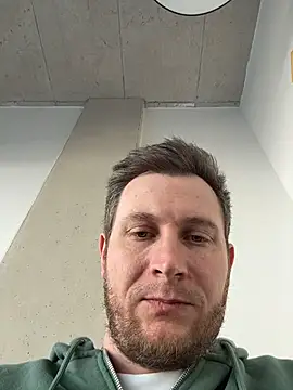 LubasOriginMen online show from April 30, 10:22 am