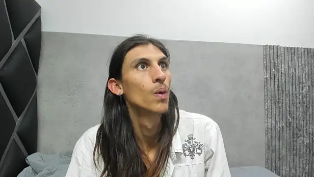 Noha-Smith online show from March 3, 4:20 am