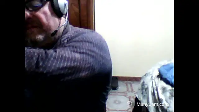 swichcassanesi online show from February 18, 9:23 pm