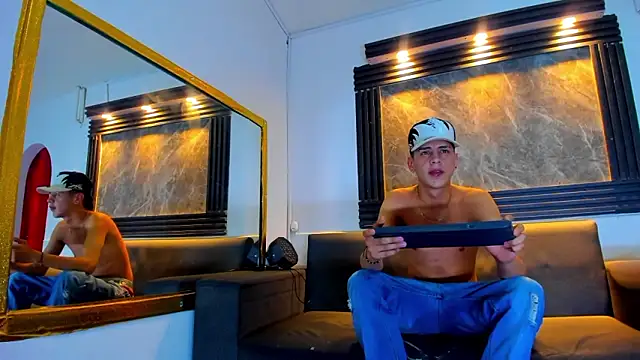 Dominic 26 online show from March 3, 4:09 am