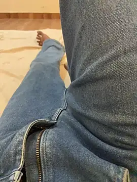 Cute-But-Naughty online show from April 15, 8:09 pm