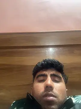 pradeep8704 online show from February 18, 6:16 pm