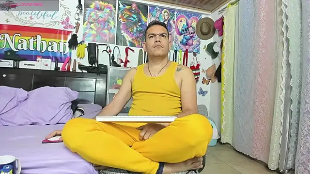 nathannathaniel online show from February 19, 8:44 am