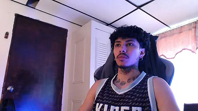 D3v1L88 online show from April 8, 7:22 pm