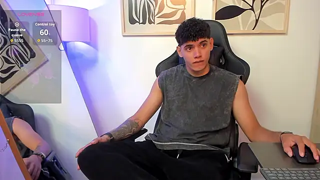 justin payn14 online show from March 26, 2:54 pm