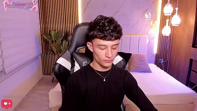 Patrick Howland  online show from February 24, 4:02 am