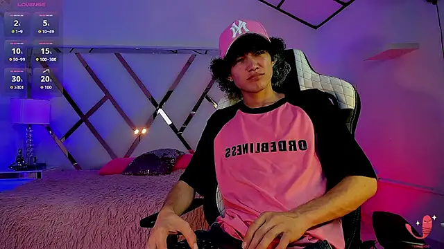 thanier 18 online show from March 12, 7:54 pm