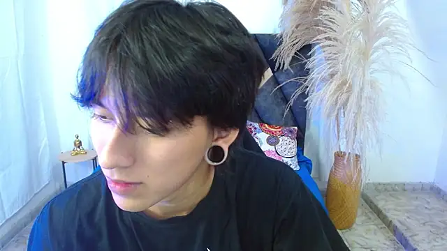 nikoo 18 online show from March 10, 1:28 pm