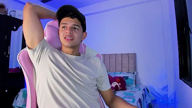 Adrian Prime  online show from March 17, 6:54 pm