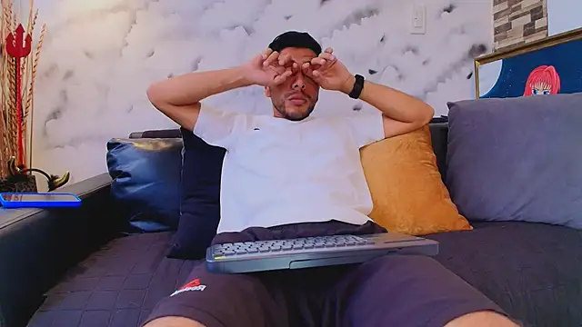 Max Hornye online show from March 17, 6:54 pm