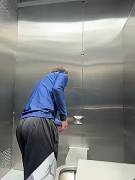 ARON LUXX online show from April 12, 3:02 pm