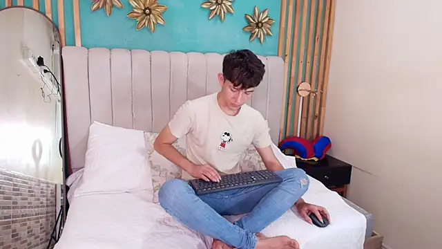 Christian Foxx online show from March 22, 2:22 pm