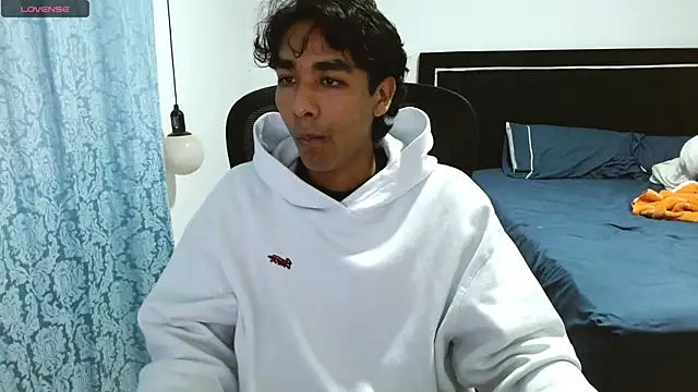 Pedestal diamant online show from April 2, 11:23 pm