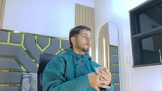 Snapshot of NICK_MOSS_ chatting on February 24, 11:11 am NICK MOSS online show from February 24, 11:11 am