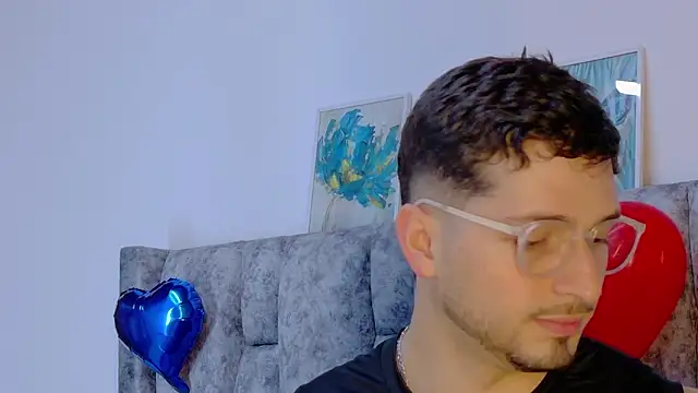 Snapshot of NICK_MOSS_ chatting on February 14, 2:56 pm NICK MOSS online show from February 14, 2:56 pm