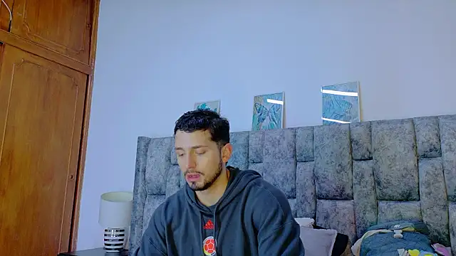 Snapshot of NICK_MOSS_ chatting on February 27, 11:11 am NICK MOSS online show from February 27, 11:11 am