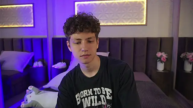 StefanBev online show from April 17, 9:50 pm