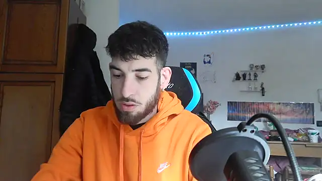 maestroboris95 online show from February 21, 11:22 am