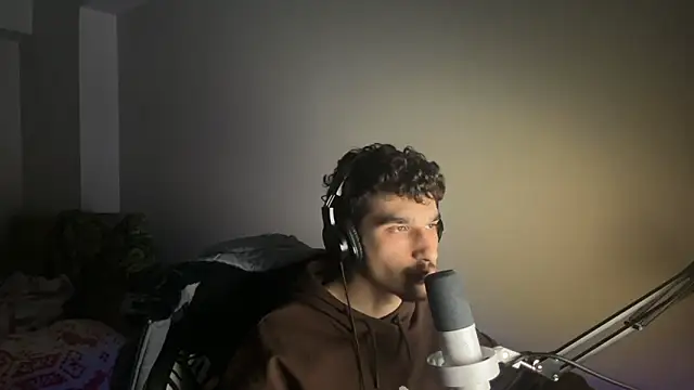 enesbabakral online show from February 25, 11:06 pm