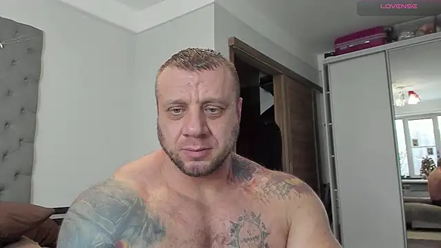 Snapshot of Samson_Legend chatting on January 14, 7:27 am Samson Legend online show from January 14, 7:27 am