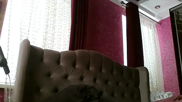 Shailadiess online show from February 25, 1:12 pm