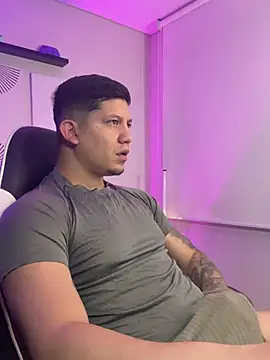  robertobaggioo online show from March 9, 12:54 pm