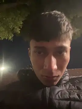 glopetitooo online show from March 2, 2:00 am