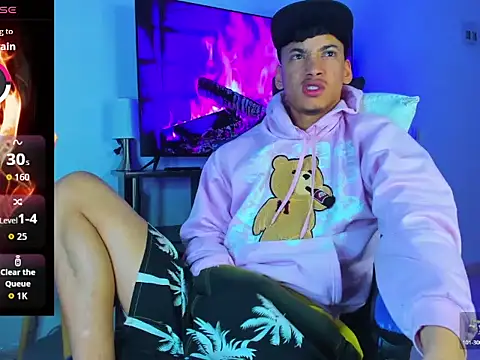 Lyam Russo online show from March 29, 6:13 am