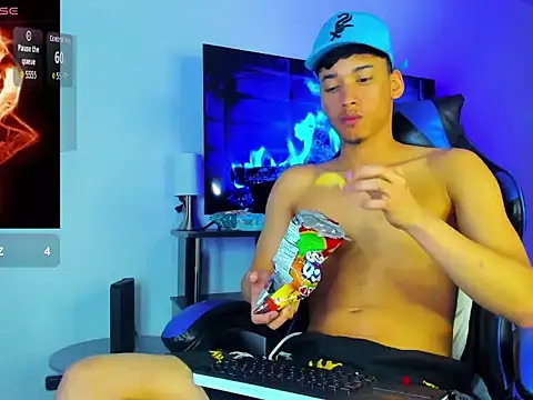 Lyam Russo online show from March 27, 9:10 am