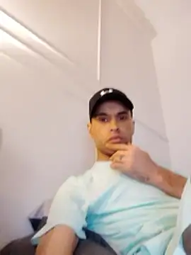 OiledAirplane74 online show from February 21, 5:08 am