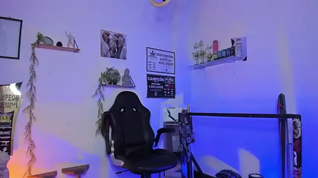 Rob zaens33 online show from March 5, 4:03 pm