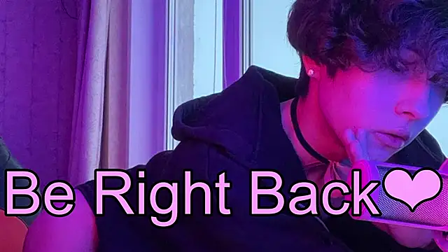  LukaHayes  online show from April 15, 1:33 pm