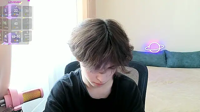  LukaHayes  online show from March 28, 12:05 pm