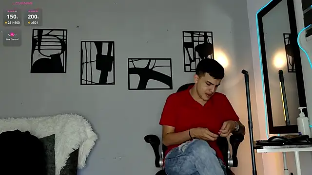 nico pelusa online show from April 5, 9:39 am