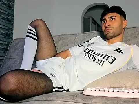Justdavid  online show from July 6, 8:21 pm