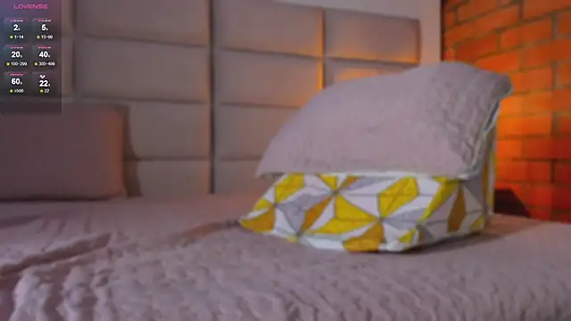 jhosuahunt online show from April 6, 5:30 am