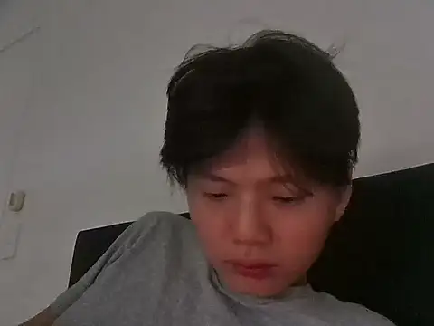 sweetiepuppy421 online show from April 30, 4:19 am