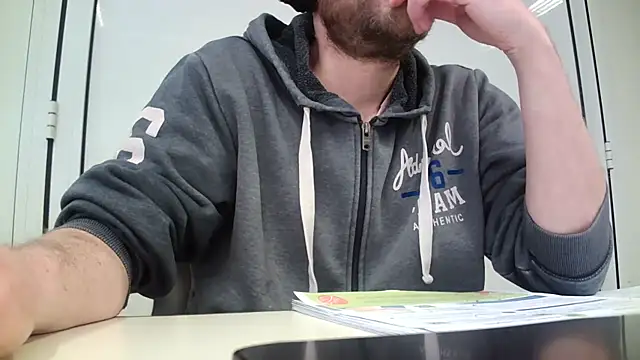 truble78 online show from April 9, 9:26 am