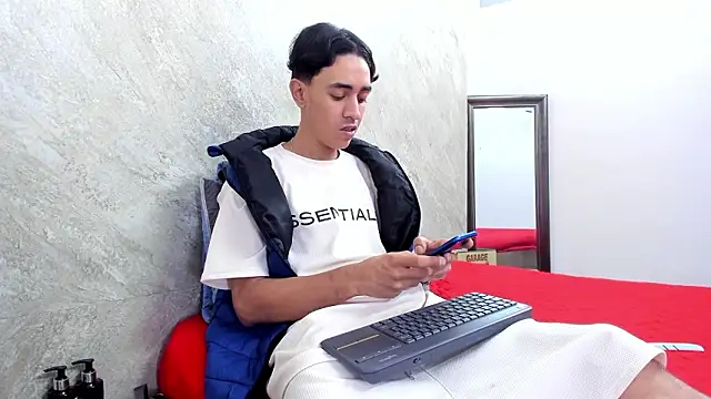 Mick-lollipop online show from March 6, 8:06 pm