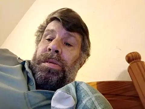 stud2512 online show from March 1, 6:07 pm