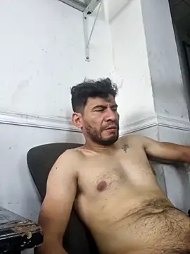 boyp3netrat0r online show from June 19, 1:38 pm