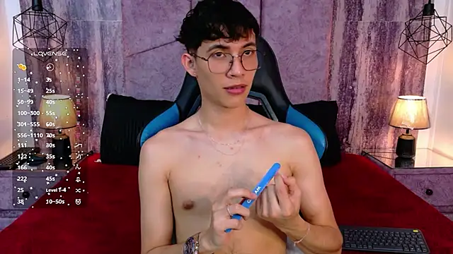 AronTawers online show from July 18, 7:52 pm
