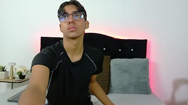 Eros Lux online show from June 16, 12:51 pm