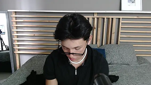 clark ken01 online show from June 1, 9:37 pm