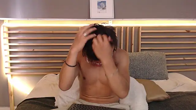 clark ken01 online show from February 25, 8:54 pm